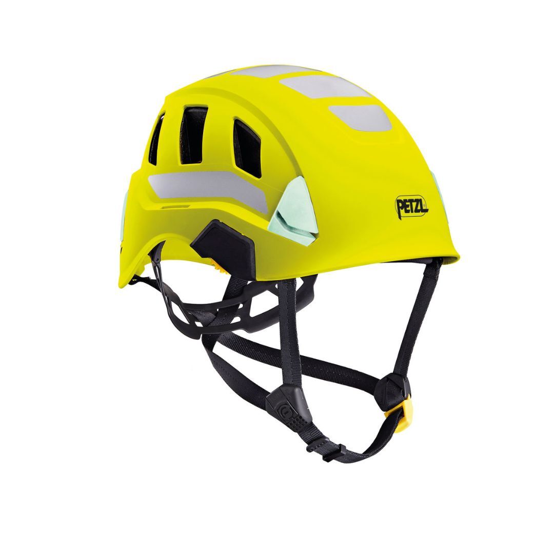 Casco Petzl STRATO VENT alta visibilidad con ventilación y ajuste cómodo para trabajos profesionales en altura o suelo.