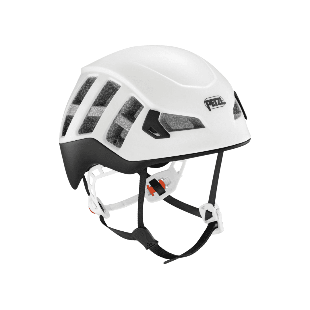 Casco Petzl Meteor visto desde el frente blanco y negro